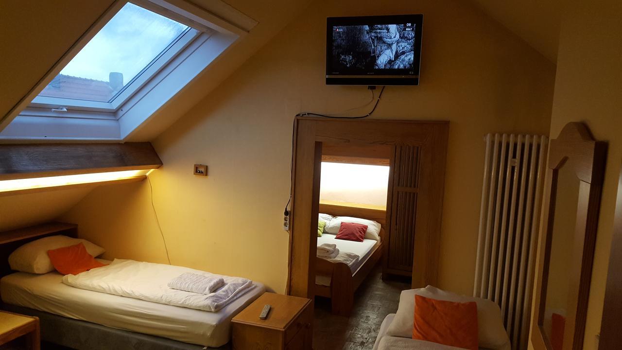 Kansakar Hotel Kaiserslautern Zewnętrze zdjęcie