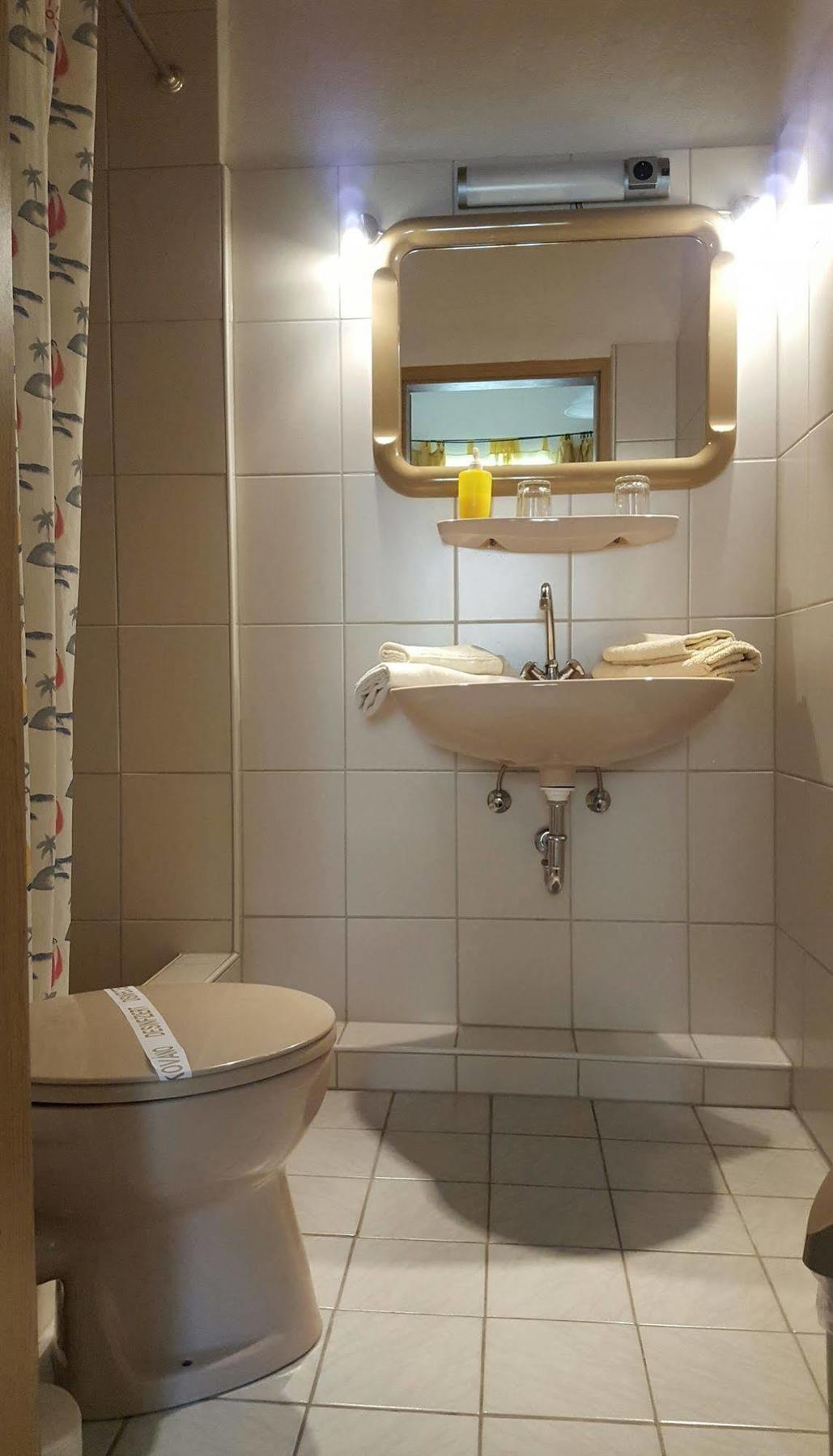 Kansakar Hotel Kaiserslautern Zewnętrze zdjęcie
